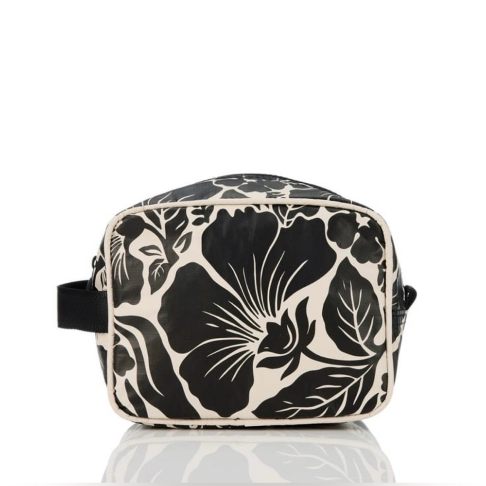 🦄ALOHA Collection LUCKY 11 LIMITED EDITION Heipua Git Kit